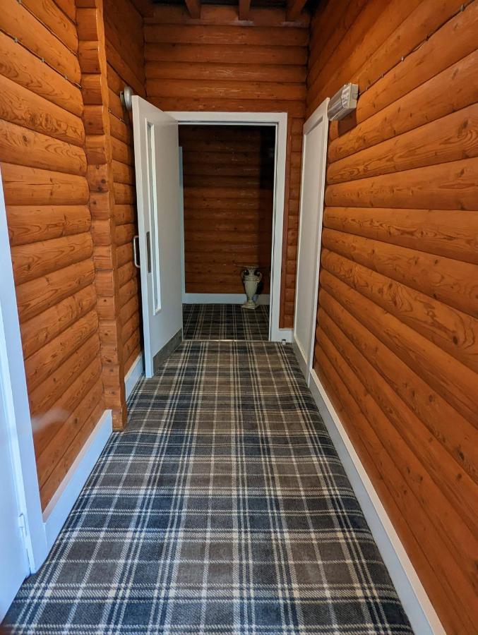 Kaoglen Squirrel Drey-Hot Tub-Pet Friendly-Perth Villa Balnald Dış mekan fotoğraf