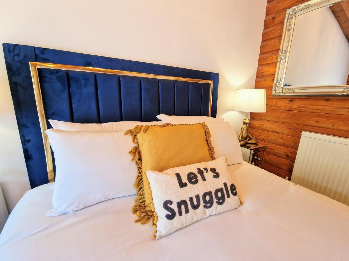 Kaoglen Squirrel Drey-Hot Tub-Pet Friendly-Perth Villa Balnald Dış mekan fotoğraf